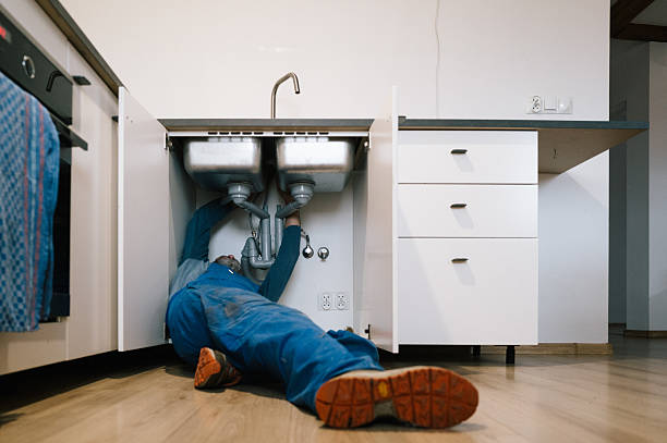 Professional Leak Detection technician working in Trenton, MI